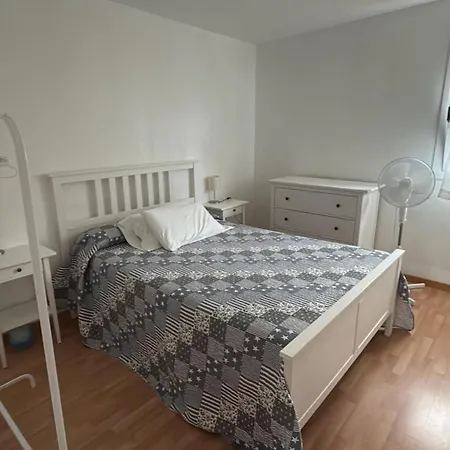 Apartman Edificio Lirios Politur